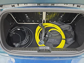 https://vehicle.imgix.net/4312222/49ae0198-a5e9-4bfa-8a66-35071e957456.jpg