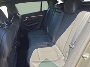 https://vehicle.imgix.net/4312252/f6a71616-b841-4038-8e47-7b6efee0f28a.jpg
