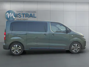 Peugeot Traveller Standard 2.2 BlueHDi 180  Family Edition S/S