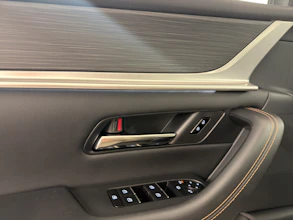 https://vehicle.imgix.net/4312310/135a830f-f877-4051-93db-398d4cc2a6d7.jpg