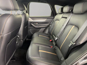 https://vehicle.imgix.net/4312317/d5f0b001-7d09-4340-b9c0-676b16e8b289.jpg