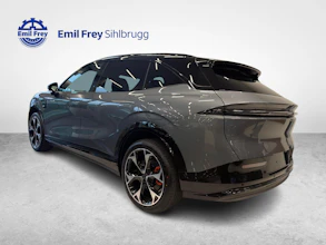 https://vehicle.imgix.net/4312325/b4128f38-e014-4b02-b3fa-046985336059.jpg