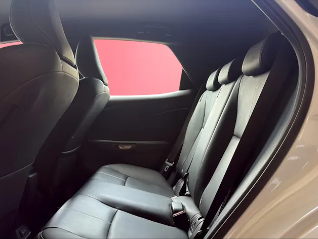 Lexus LBX 1.5 Hybrid Relax AWD