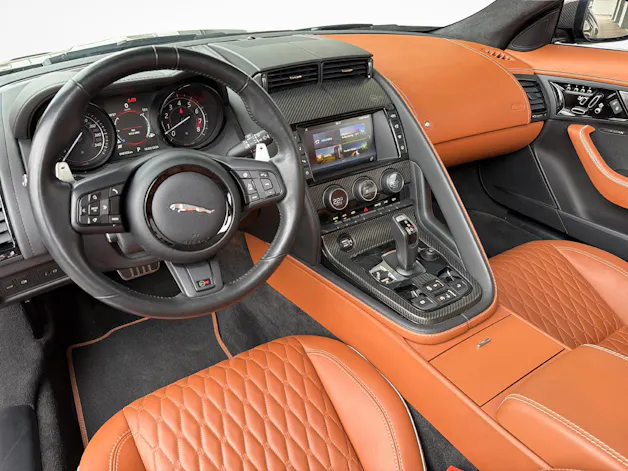 Jaguar F-Type Convertible 5.0 V8 SVR AWD 575 PS