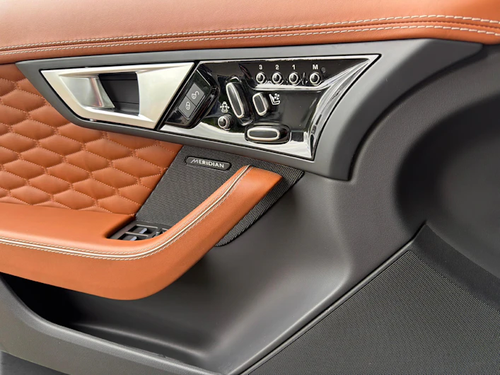 Fahrzeugbild JAGUAR F-TYPE