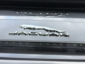 https://vehicle.imgix.net/4312358/f27b95c5-715f-4ce6-9bdf-2191153ab570.jpg