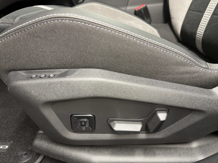 Fahrzeugbild OPEL GRANDLAND