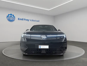 https://vehicle.imgix.net/4312361/8a730f83-468e-47d7-9f3e-0ae88183ba50.jpg