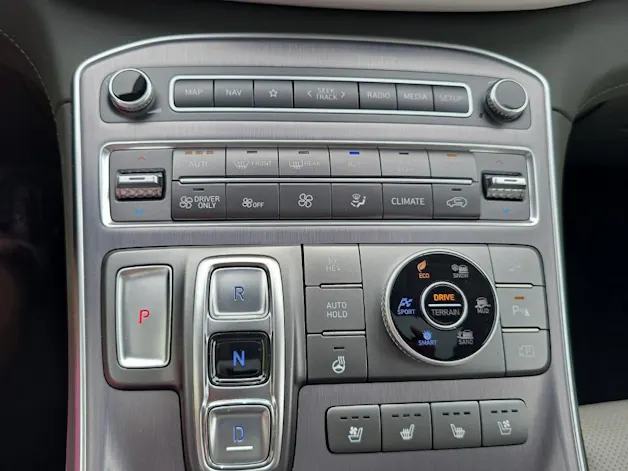Hyundai Santa Fe 1.6 T-GDi PHEV Vertex