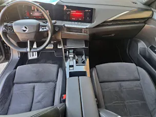 Opel Astra 1.6 T PHEV 180cv Swiss Premium