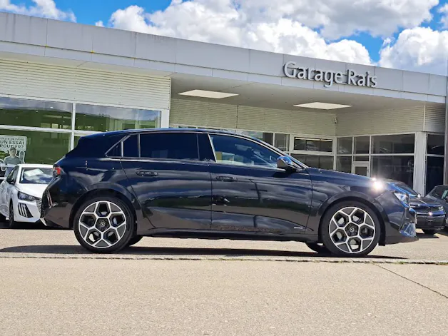 Opel Astra 1.6 T PHEV 180cv Swiss Premium