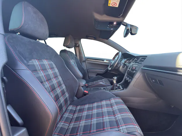VW Golf VII 2.0 TSI GTI Performance