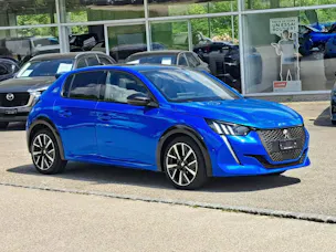 Peugeot 208 1.2 turbo 130cv GT + Toit vitré