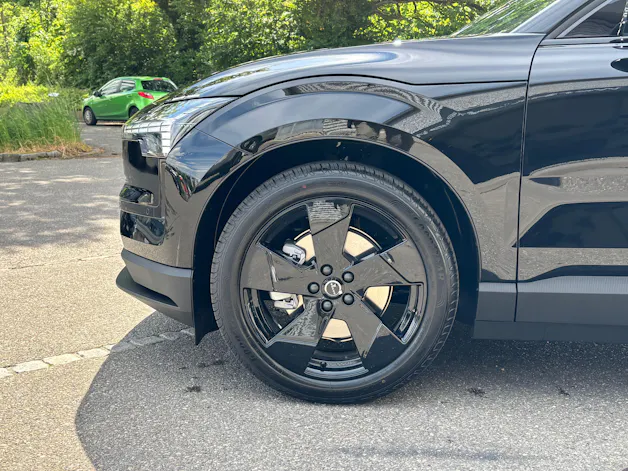 Volvo EX30 E60 Plus Swiss Black Edition