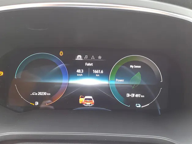 Renault Captur 1.6 E-Tech Plug-in iconic