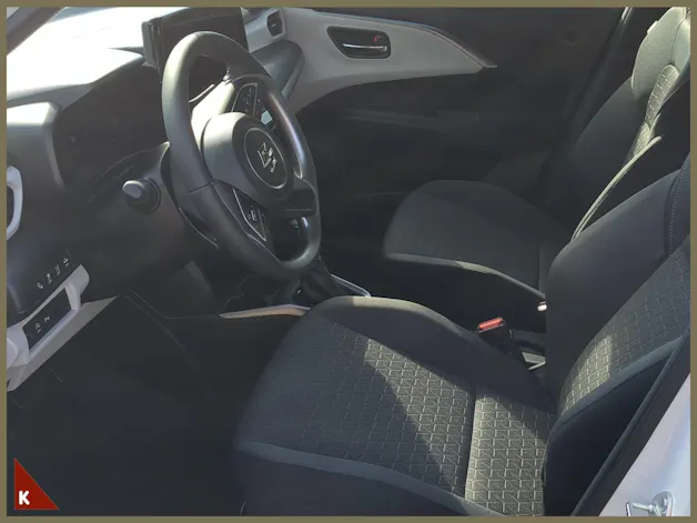 Suzuki Swift 1.2 Sakura Top Hybrid