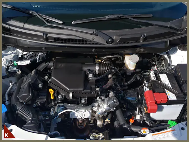 Suzuki Swift 1.2 Sakura Top Hybrid