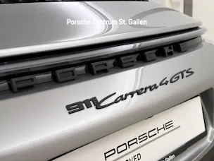 Porsche 911 Carrera 4 GTS
