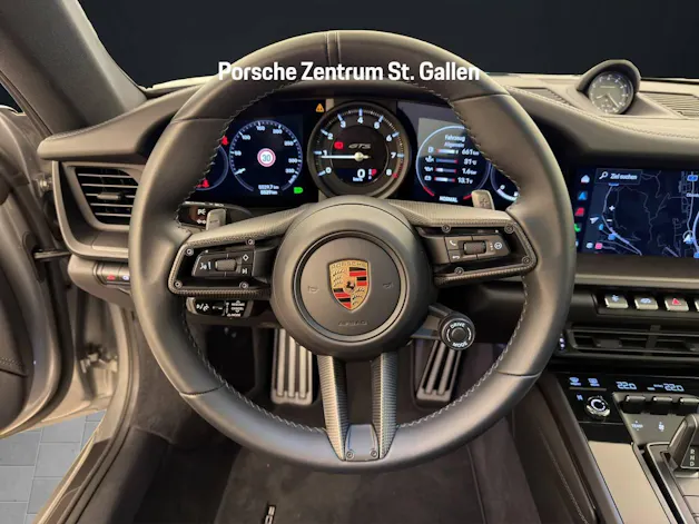 Porsche 911 Carrera 4 GTS