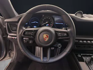 PORSCHE 911 Carrera 4 GTS