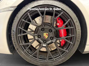 Porsche 911 Carrera 4 GTS
