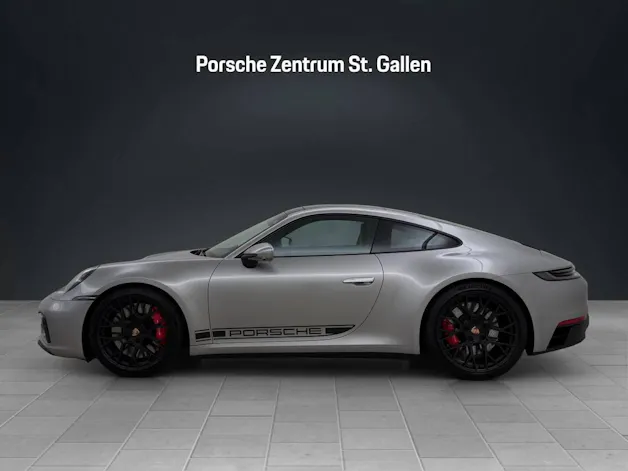 Porsche 911 Carrera 4 GTS