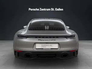 PORSCHE 911 Carrera 4 GTS