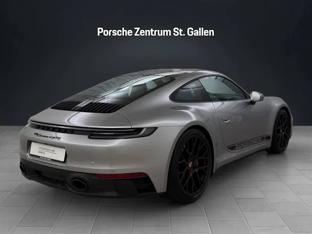 Porsche 911 Carrera 4 GTS