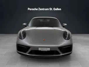 Porsche 911 Carrera 4 GTS