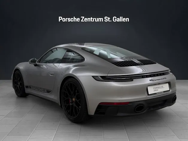 Porsche 911 Carrera 4 GTS
