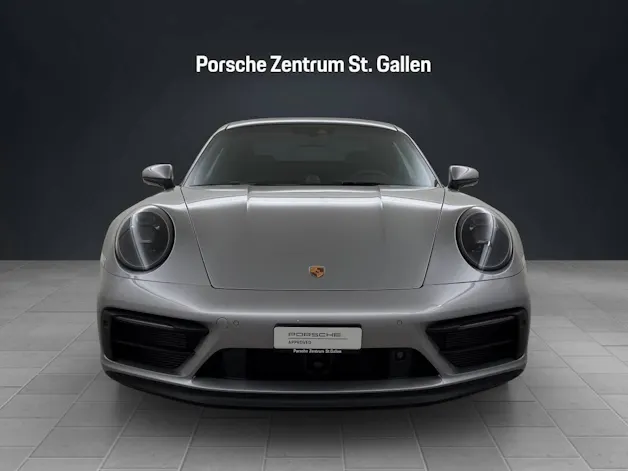 PORSCHE 911 Carrera 4 GTS