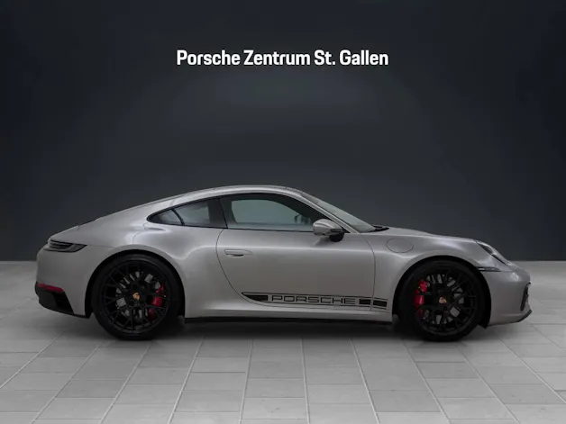Porsche 911 Carrera 4 GTS