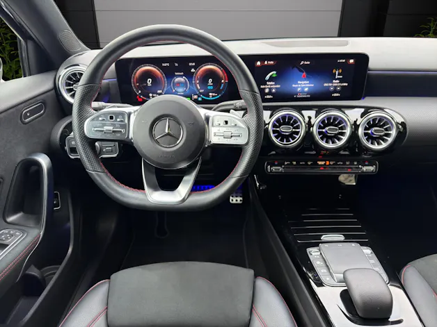 Mercedes-Benz A 250e AMG Line 8G-DCT