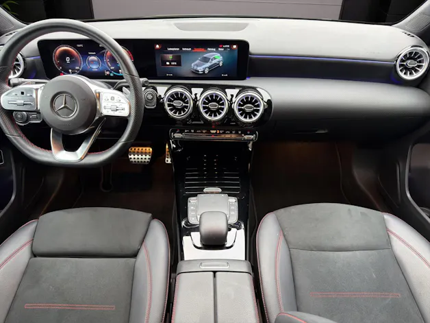 Mercedes-Benz A 250e AMG Line 8G-DCT