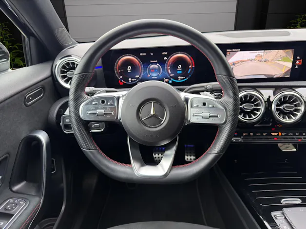 Mercedes-Benz A 250e AMG Line 8G-DCT