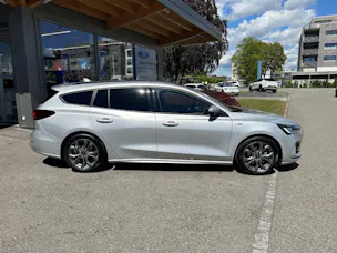 Ford Focus Kombi 1.0i EcoB 155 ST-Line