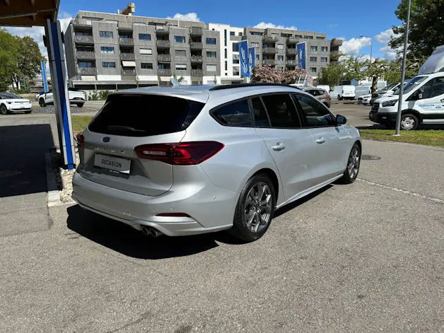 Ford Focus Kombi 1.0i EcoB 155 ST-Line