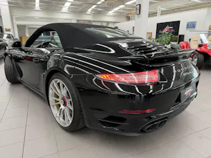 Porsche 911 Turbo S Cabrio PDK