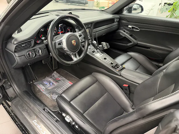 Porsche 911 Turbo S Cabrio PDK