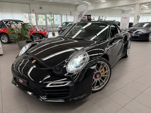 Porsche 911 Turbo S Cabrio PDK