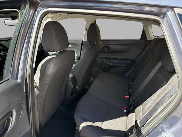 Hyundai i20 1.0 T-GDi Amplia DCT