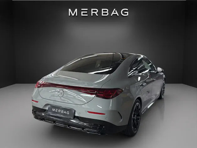 Mercedes-Benz CLA 220 4Matic 8G-DCT