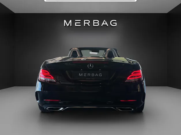 Mercedes-Benz SLC 300 AMG Line