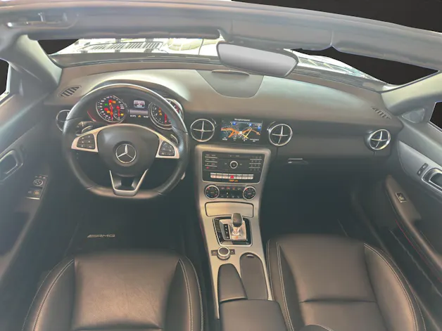 Mercedes-Benz SLC 300 AMG Line