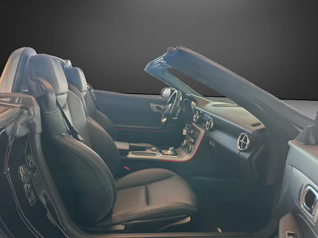 Mercedes-Benz SLC 300 AMG Line