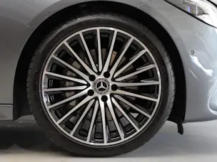 Mercedes-Benz C 200 T AMG Line