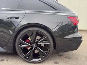 Audi RS6 Avant 4.0 V8 TFSI quattro T-Tronic