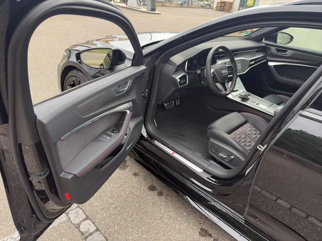 Audi RS6 Avant 4.0 V8 TFSI quattro T-Tronic
