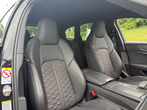 Audi RS6 Avant 4.0 V8 TFSI quattro T-Tronic