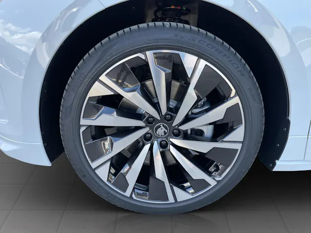 Škoda Enyaq 85x Sportline 4x4